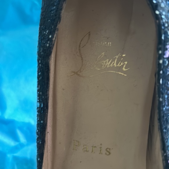 LOUIS VUITTON, BLACK SEQUINS OPEN TOE HEELS 40 1/2 with original red bag - Picture 8 of 13